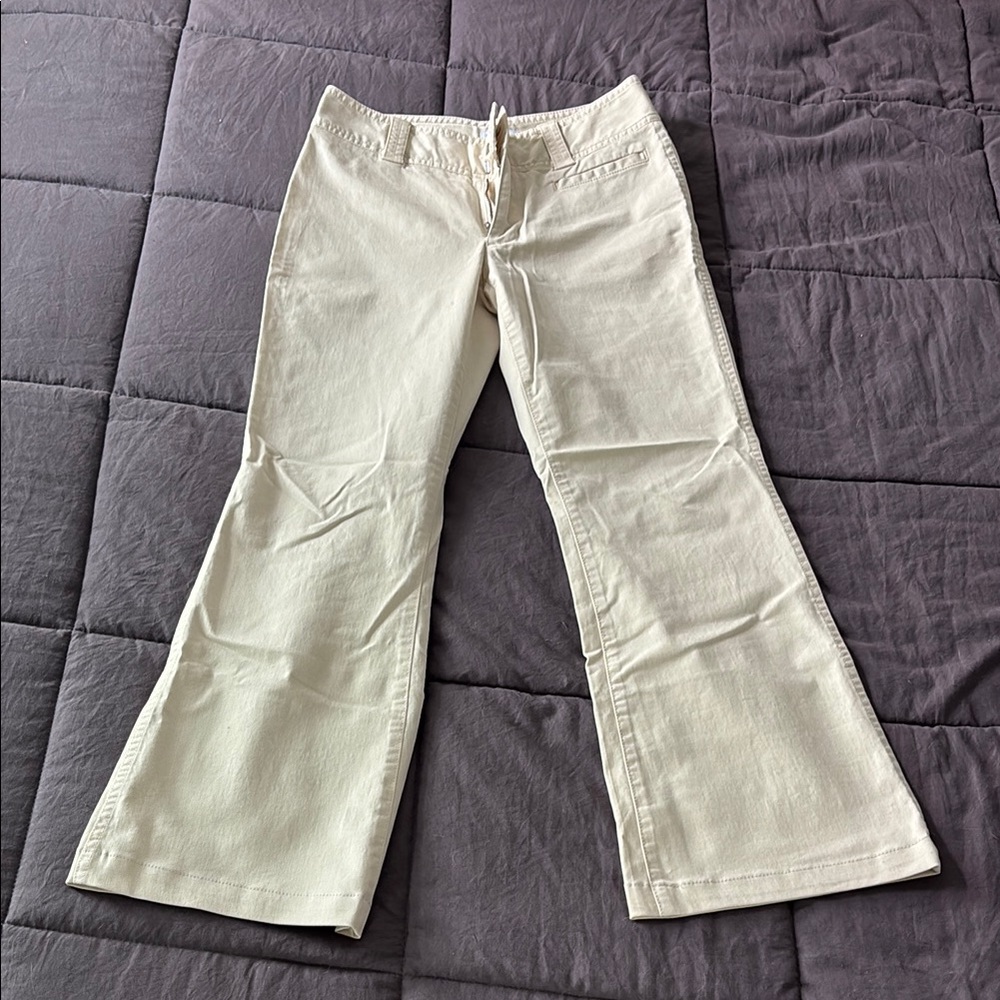 Aritzia Sunday Best Low Rise Flare Cream Pants